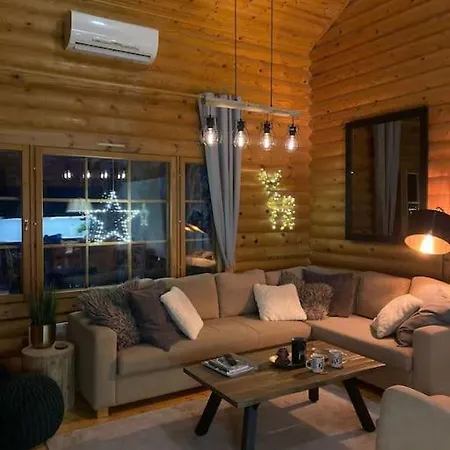 Rakkahovi In Lapland